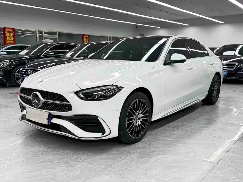 Mercedes-Benz C-Class 2024
