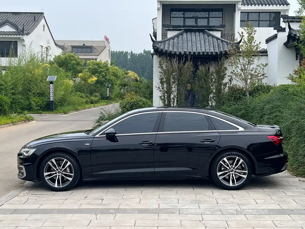 Audi A6L 2023