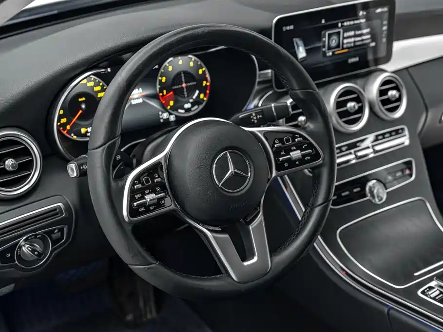 Mercedes-Benz C-Class 2021 — фото 19