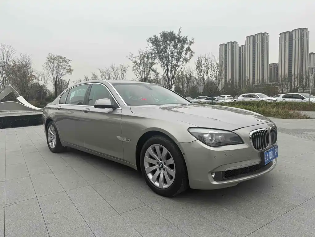 BMW 7 Series 2013 — фото 3