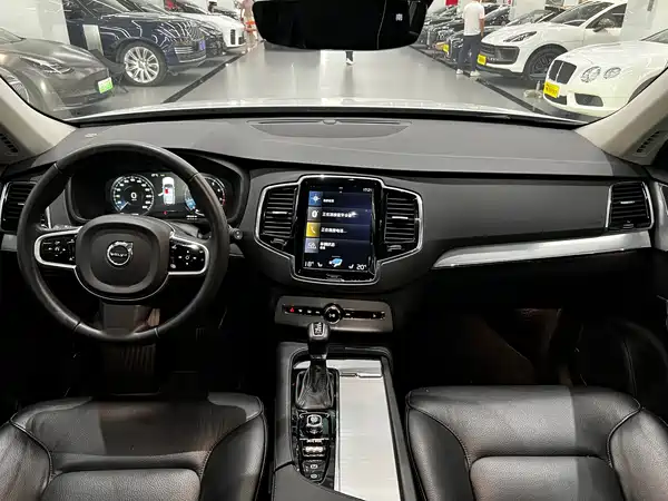 Volvo XC90 2018