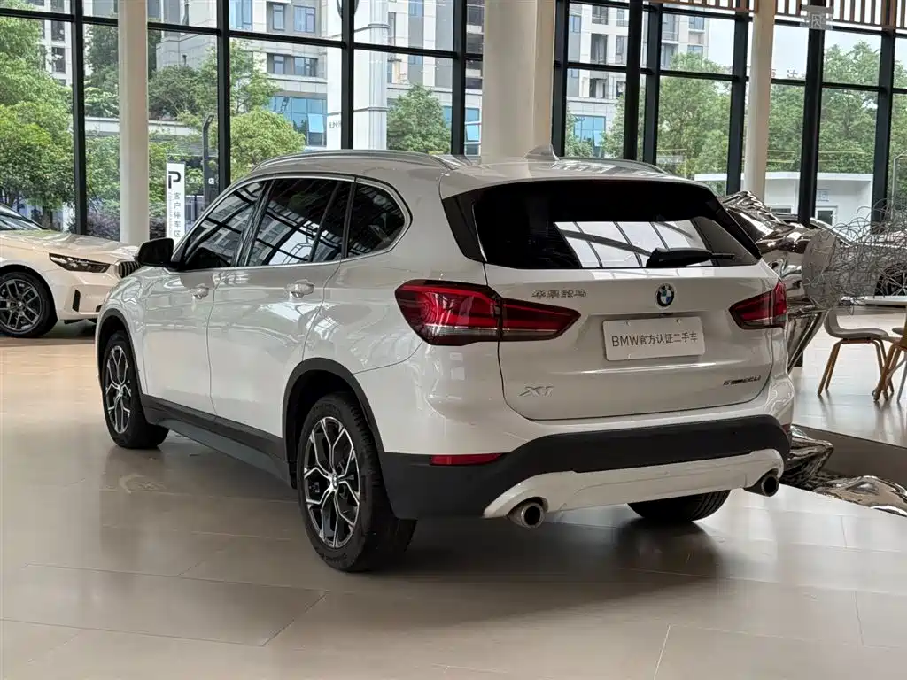 BMW X1 2021 — фото 12
