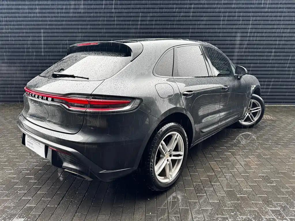 Porsche Macan 2024