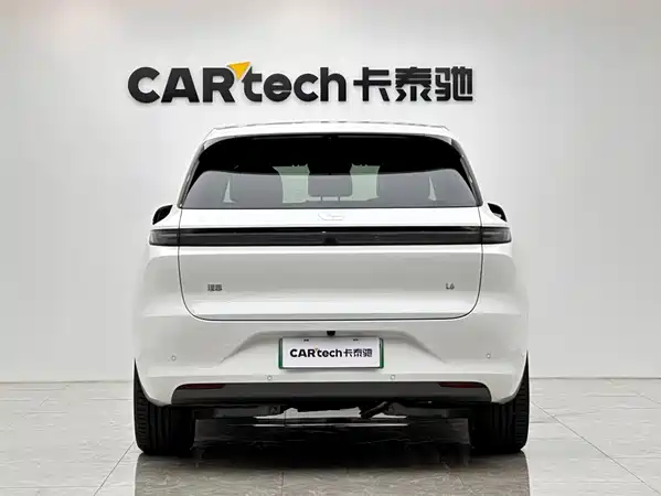 Li Auto L6 2025