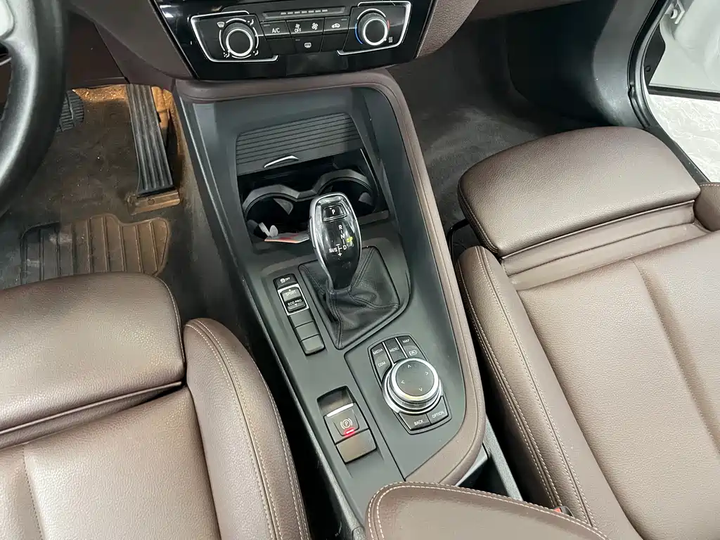 BMW X1 2022 — фото 11
