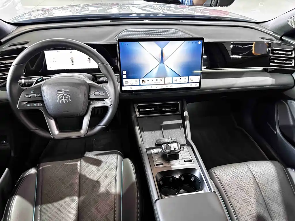 BYD Qin L 2025 — фото 12