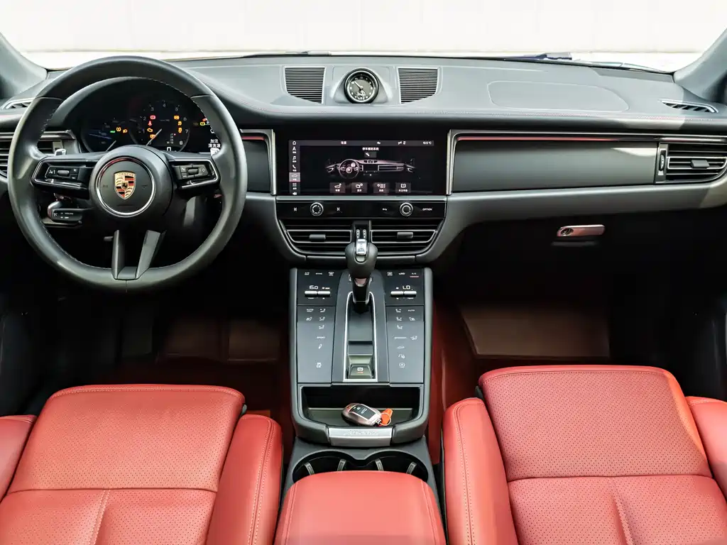 Porsche Macan 2023 — фото 20