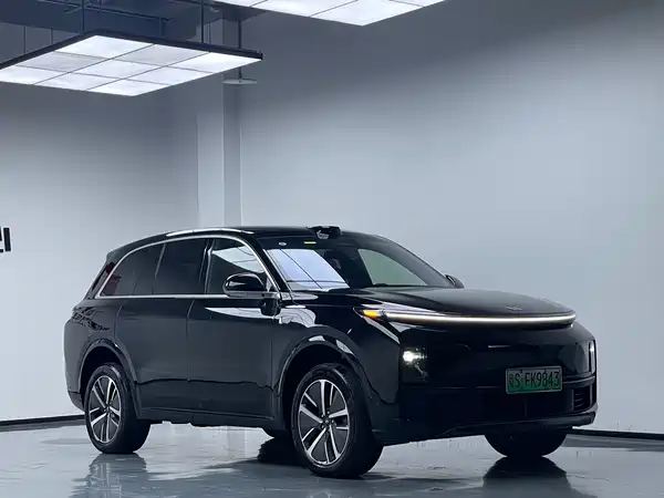 Li Auto L8 2024