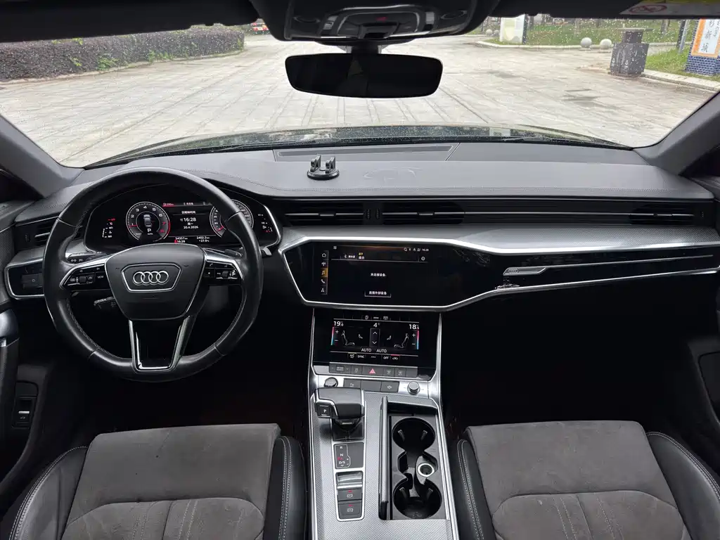 Audi A6L 2022 — фото 11