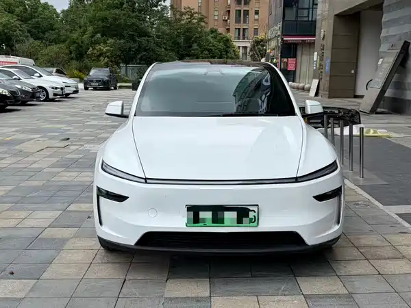 Tesla Model Y 2026