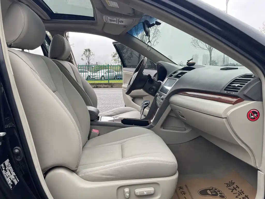 Toyota Camry 2015 — фото 9