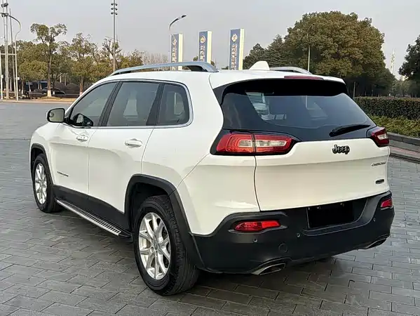 Jeep Cherokee 2015