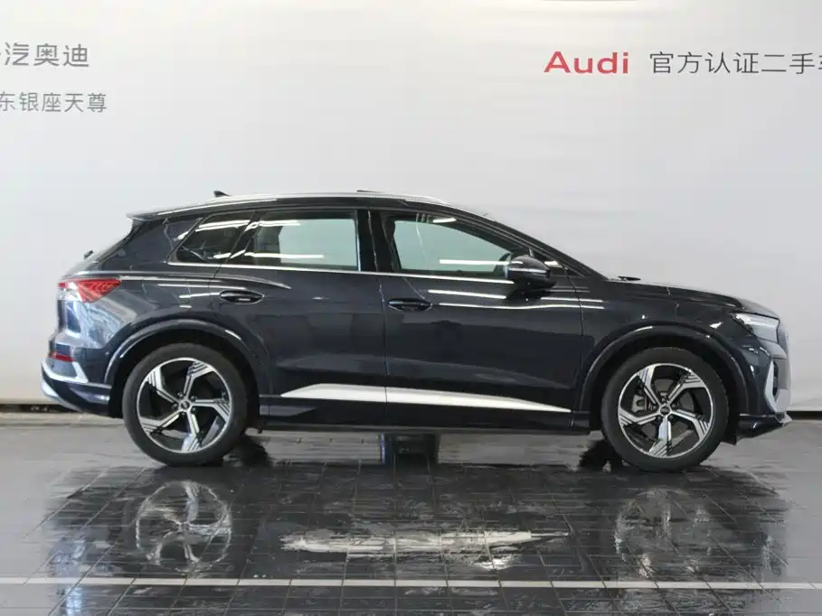 Audi Q4 E-Tron 2025 — фото 4