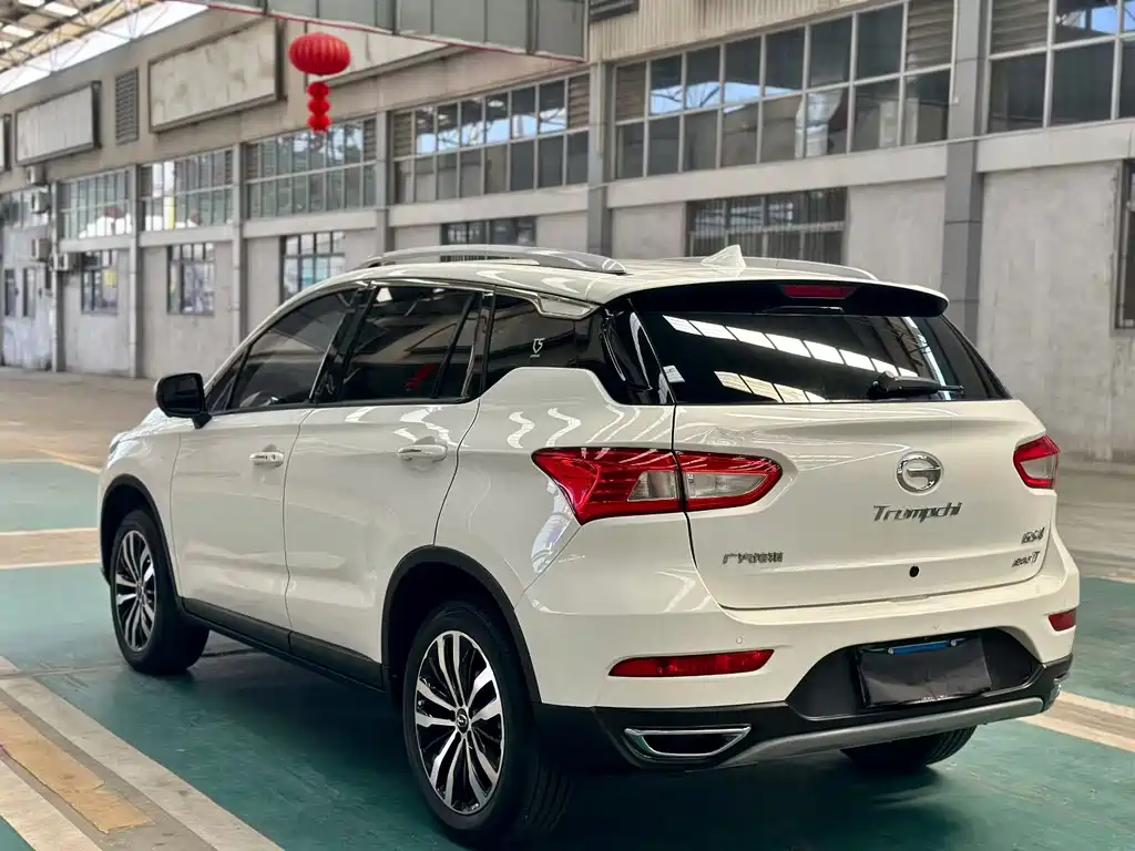GAC Trumpchi GS4 2017 — фото 6