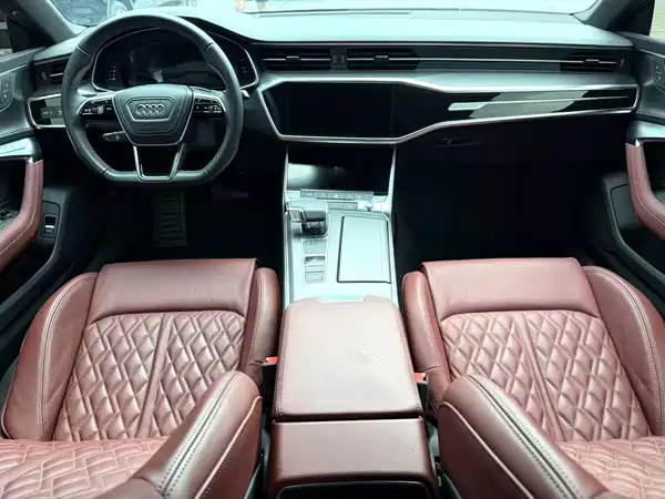 Audi A7L 2024