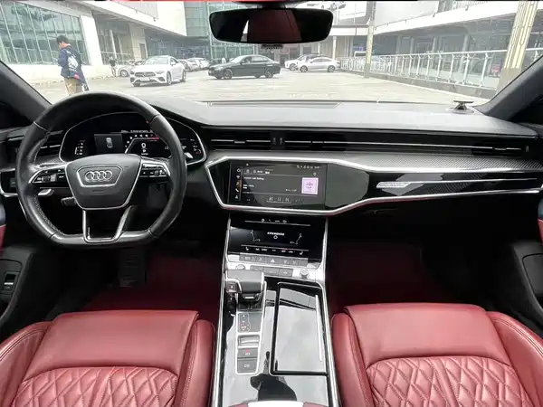 Audi A7L 2023