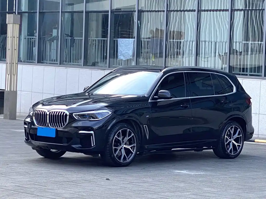 BMW X5 2023 — фото 1