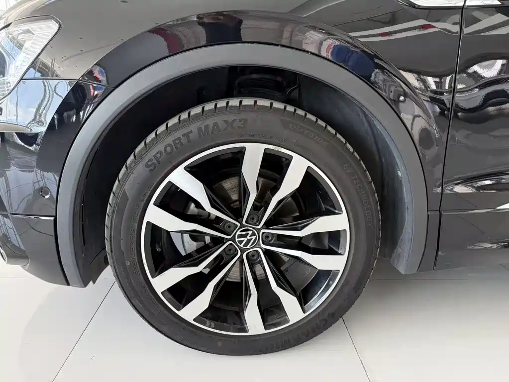 Volkswagen Tiguan L 2021