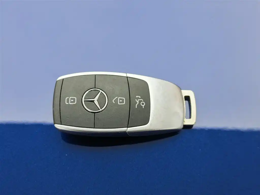 Mercedes-Benz C-Class 2019 — фото 19