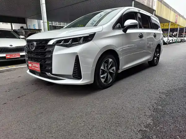 GAC Trumpchi M6 2022