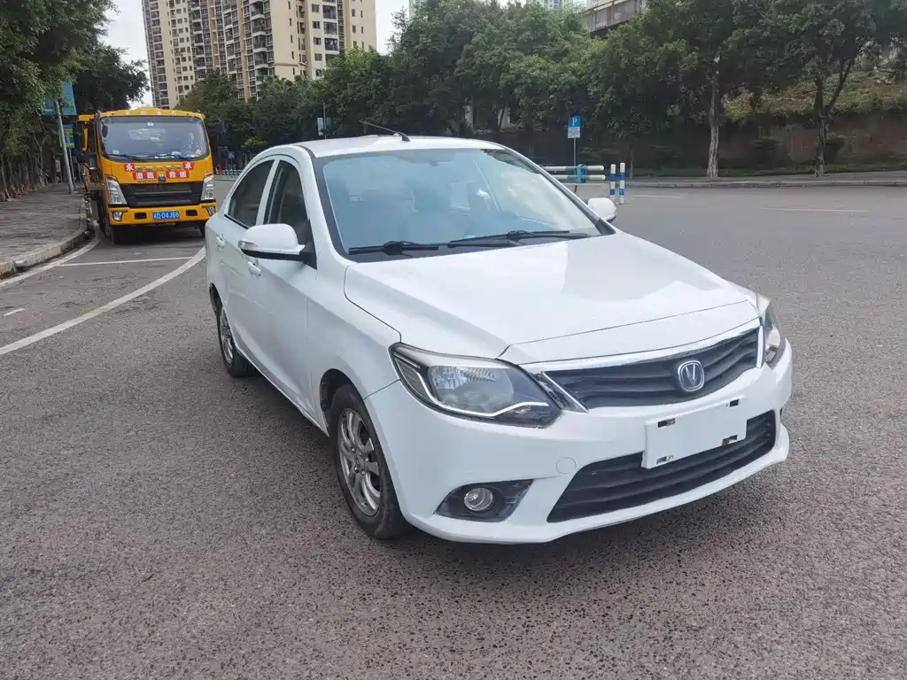 Changan V3 2016 — фото 3