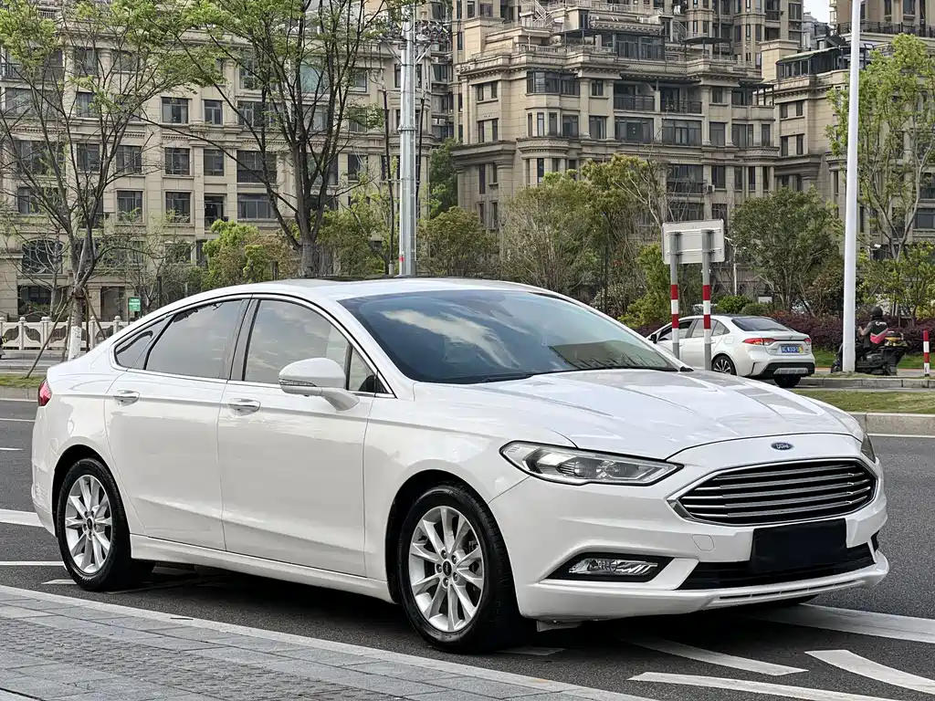 Ford Mondeo 2018 — фото 3