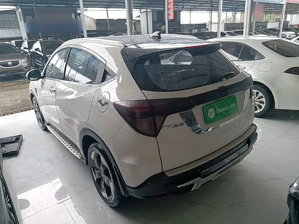 Honda Vezel 2016