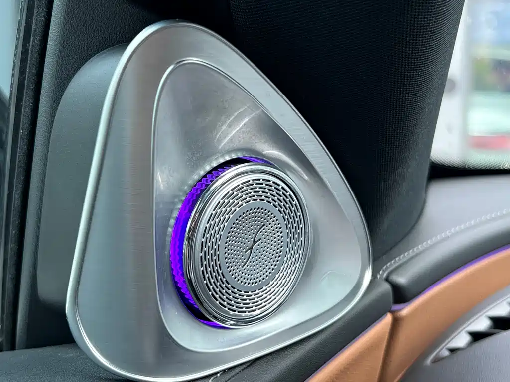 Mercedes-Benz E-Class 2025 — фото 28