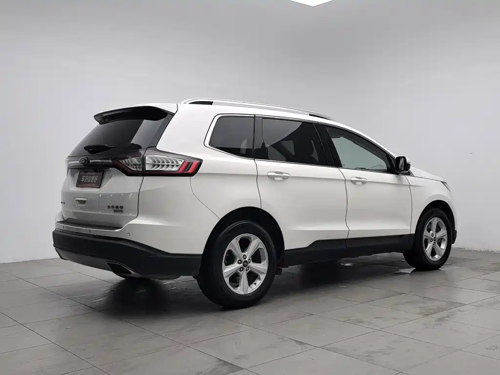 Ford Edge 2016 — фото 2