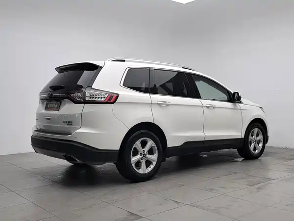Ford Edge 2016