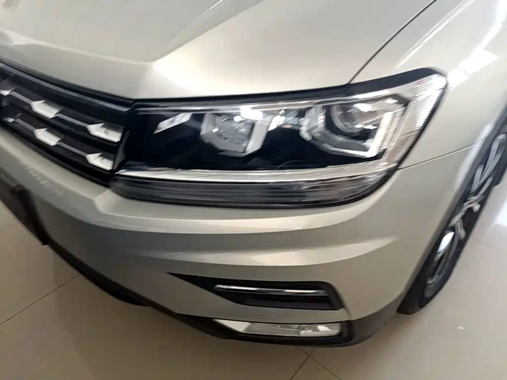 Volkswagen Tiguan L 2019 — фото 24