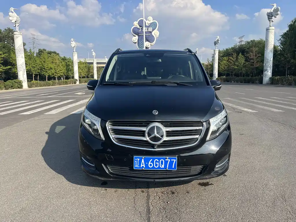 Mercedes-Benz V-Class 2018 — фото 2
