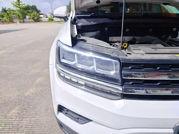 Volkswagen Tharu 2020