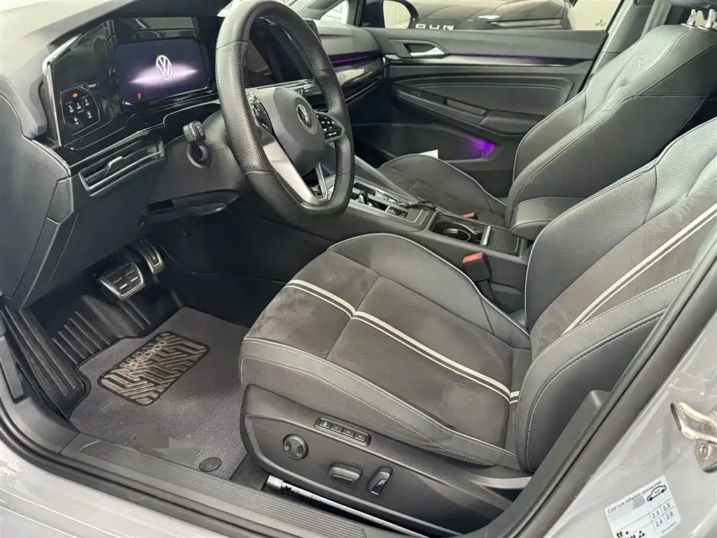 Volkswagen Golf 2023
