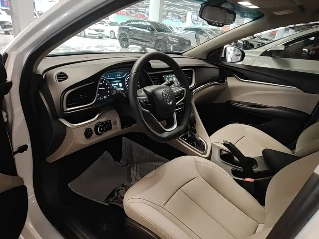 Buick Excelle 2020 — фото 16