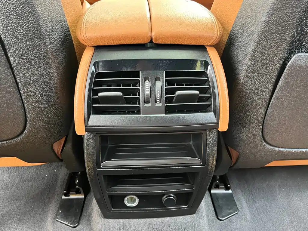 BMW X6 2017 — фото 14