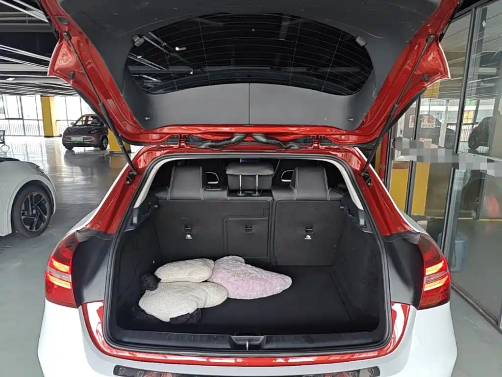 Mercedes-Benz GLA 2018 — фото 19
