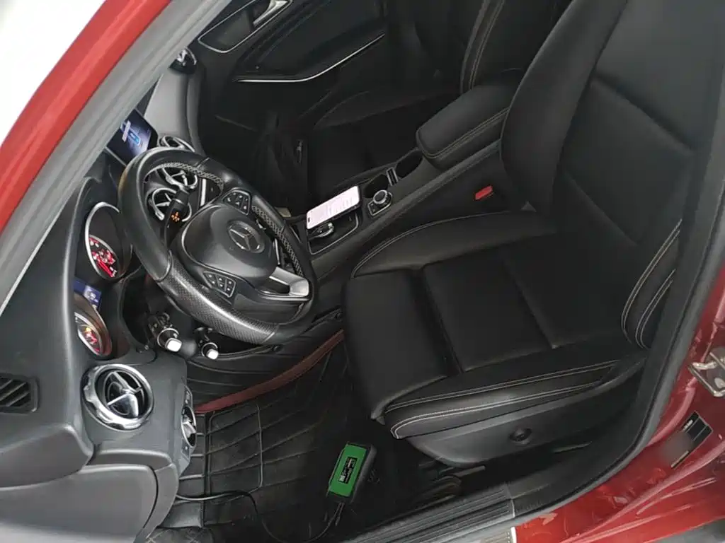 Mercedes-Benz GLA 2018 — фото 15