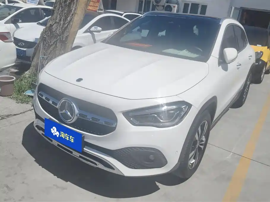 Mercedes-Benz GLA 2022 — фото 1