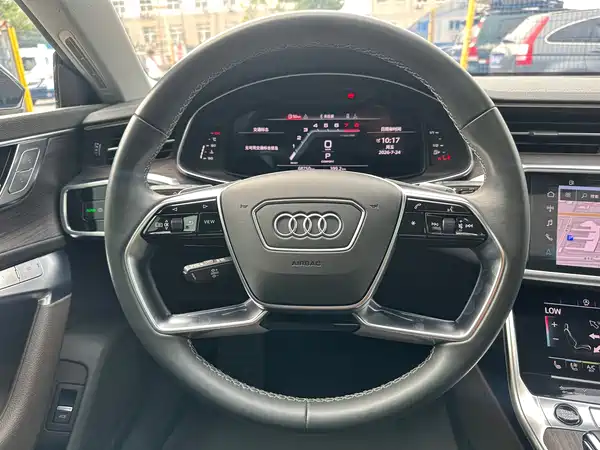 Audi A7L 2022