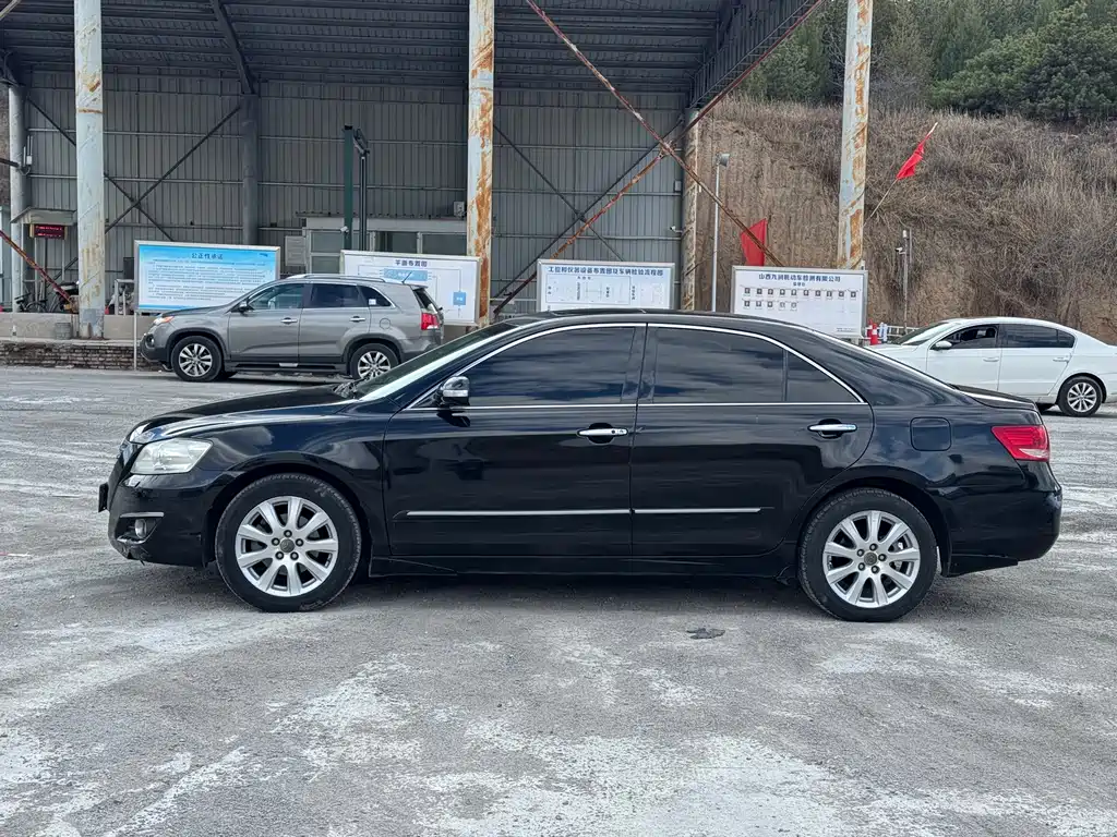 Toyota Camry 2008 — фото 2