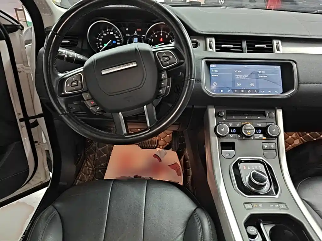 Land Rover Range Rover Evoque 2019 — фото 11