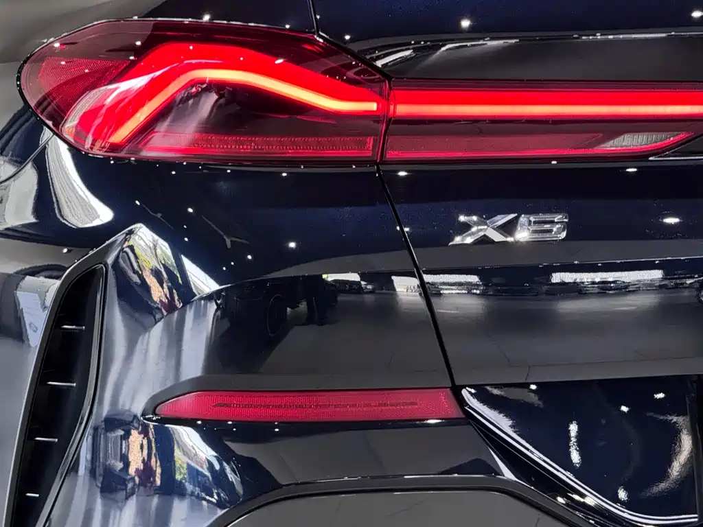 BMW X6 2023 — фото 14