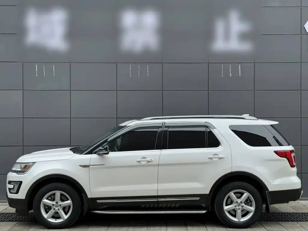 Ford Explorer 2017 — фото 9