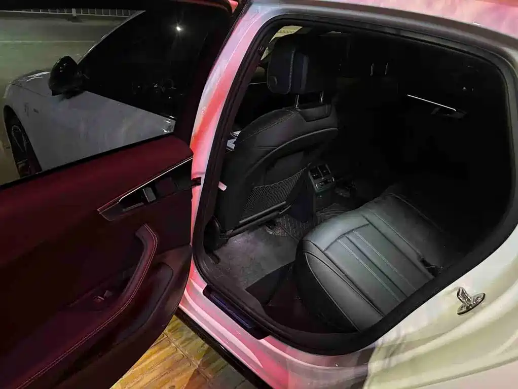 Audi A4L 2025