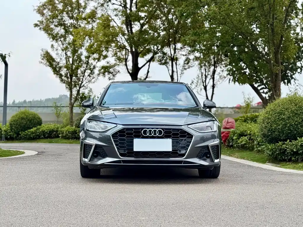 Audi A4L 2021 — фото 2