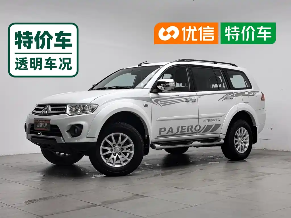 Mitsubishi Pajero Jinchang 2017 — фото 1