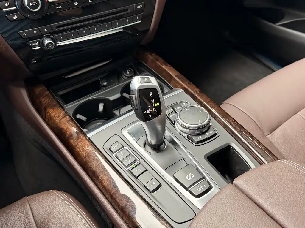 BMW X5 2015 — фото 13