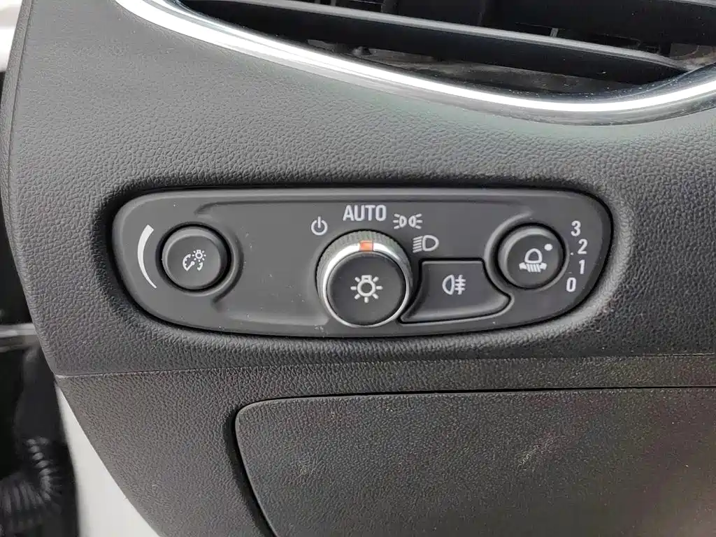 Chevrolet Malibu XL 2021 — фото 21