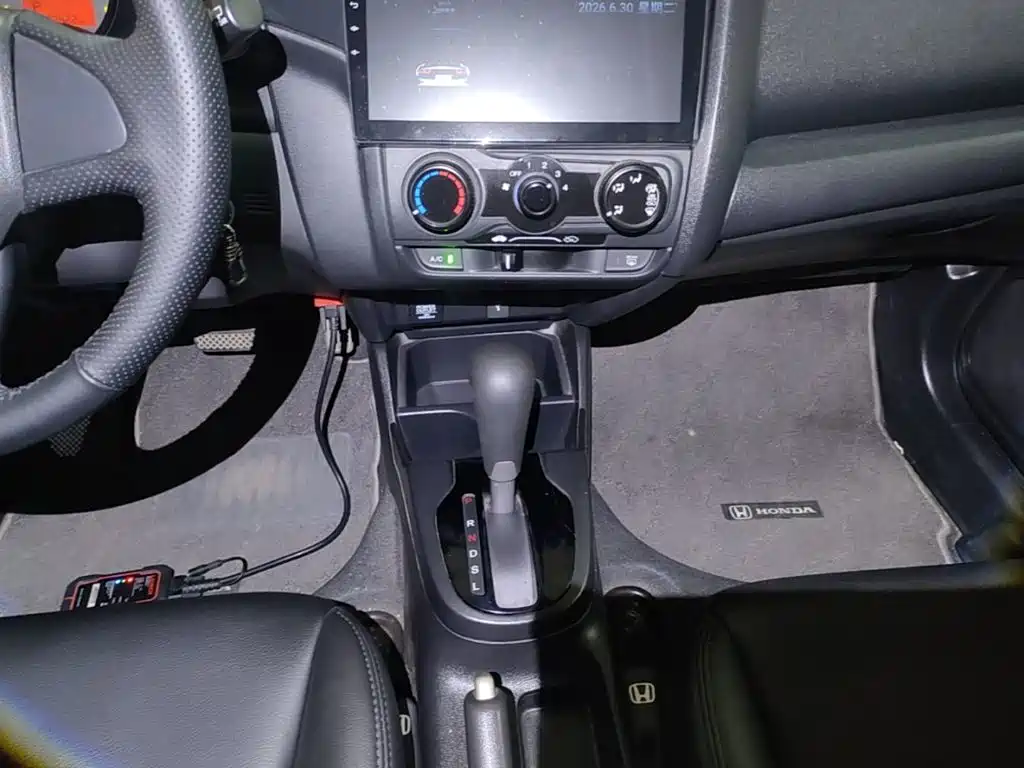 Honda Fit 2015 — фото 14